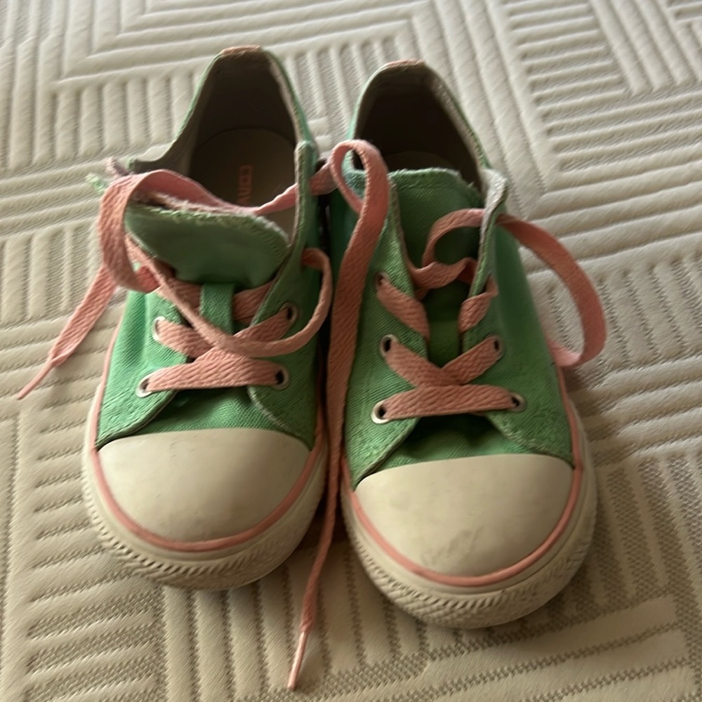Turquoise and pink converse tennis shoes. Size 10 toddler